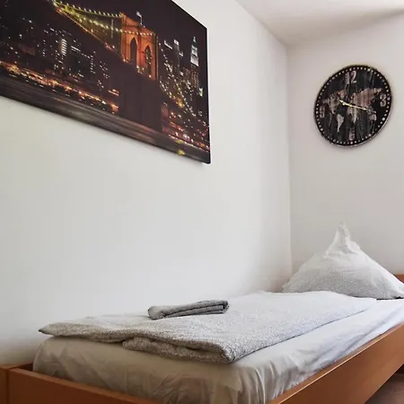 Lägenhet Höhenberg Köln